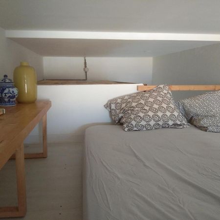 Terrasse De La Revolution Apartment Сет Екстериор снимка